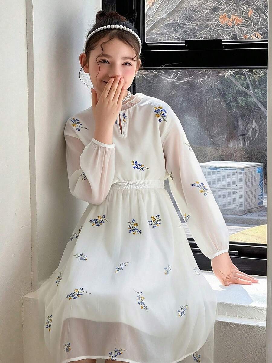Bộ áo và chân váy ngắn in hoa mỏng nhẹ, thích hợp cho bé gái tuổi teen, mùa hè. - Màu be - Xem 1