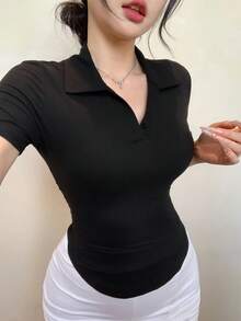 DAZY 女士黑色 Polo 衫基础款 T 恤，优雅百搭，适合音乐节、情人节、婚礼、休闲、通勤、春夏穿着。 - 黑色 - 查看 5