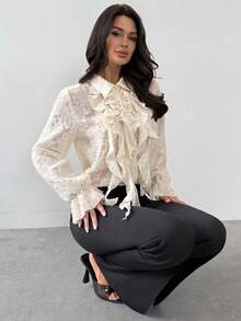 Firerie 女士优雅精致浪漫复古宫廷风荷叶边提花纹理纽扣喇叭袖杏色衬衫，适合秋季和春季穿着 - 杏色 - 查看 1