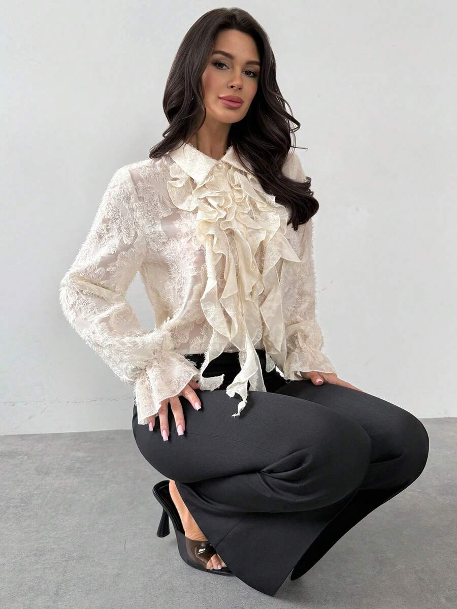 Firerie 女士优雅精致浪漫复古宫廷风荷叶边提花纹理纽扣喇叭袖杏色衬衫，适合秋季和春季穿着 - 杏色 - 查看 1