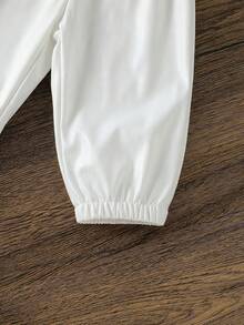SHEIN Baby Boy Cute Moon Boy Print T-Shirt And Pants, Vest And Bag Full Set Arabic Baby Boy Clothes Middle Eastern Baby Clothing Toddler Boy White Set Newborn Baby Girl - White - View 5