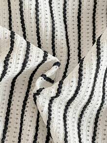 SHEIN Vintaside Kids 女婴甜美提花条纹蕾丝边背心和短裤两件套，优雅韩欧风，百搭实用，新款夏季时尚童装，适合婴幼儿，女童套装，休闲、假日、派对皆宜 - 黑與白 - 查看 7