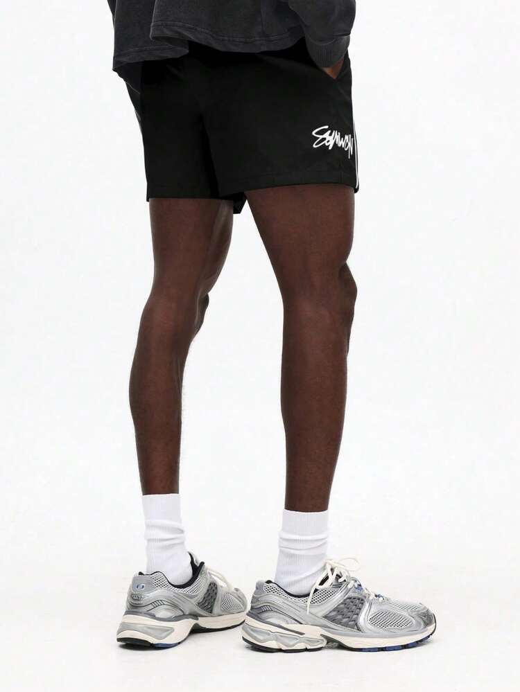 Spodenki ze ściągaczem i białą lamówką