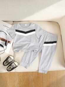 Bộ quần áo thường ngày cho bé trai: áo thun cổ tròn tay ngắn và quần dài. - Màu Xám nhạt - Xem 4