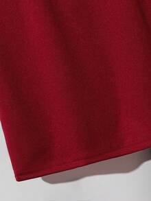 SHEIN 2 pezzi Set di maglietta a girocollo a maniche corte con stampa a contrasto colorato e pantaloncini con vita elastica, stile casual sportivo adatto per ragazzi pre-adolescenti, ideale per autunno, primavera, estate, per uso quotidiano, attività all'aperto, scuola, stile di strada, feste e tempo libero - Rosso - Visualizzare 4