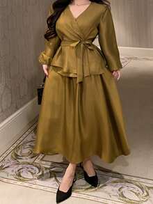 Dazy Plus 大码女士优雅纯色V领系带衬衫和A字裙两件套，春夏复活节 - 綠色 - 查看 5