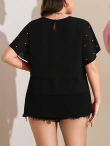 Comfylo 飘逸荷叶边下摆加大码女式短袖衬衫，优雅百搭，适合工作通勤、夏季、圣帕特里克节、复活节、春夏、海滩度假、休闲放松等场合。 - 黑色 - 查看 2