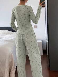 DAZY 女士秋季睡衣套装，2件套，碎花宽松长袖T恤和直筒裤。 - 綠色 - 查看 2