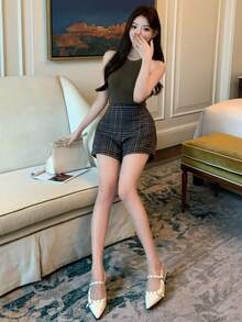 DAZY Women's Casual Style Patterned Shorts, Spring - Dark Grey - View 3