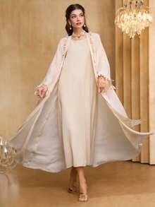 Al Najma 杏色和粉色花卉饰边阿拉伯长袍配头巾 - 杏色 - 查看 4