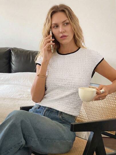 BizChic Contrast Color Trim Round Neck Casual Short Sleeve T-Shirt, Modern Elegant Urban Commute Daily Versatile Romantic 90s Retro Style, Suitable For Christmas, New Year, Valentine's Day, Party, Beach, Graduation, Fashion, Carnival, Holiday, Wedding Guest, Brunch, Airport, Multi-Occasion