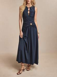 BizChic 新款春夏藏蓝色圆领连衣裙，饰有金属珠饰，镂空腰部设计，不对称褶皱下摆，不对称设计 - 寶藍色 - 查看 5