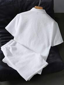 Manfinity RSRT Bộ 2 món đồ nam mùa hè, kiểu dáng thường ngày, chất liệu vải trơn, tay ngắn và quần short có dây rút eo. - trắng - Xem 2