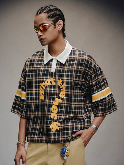 PAVTROS 男士“What The Heck?”幽默反问句印花格子翻领街头T恤，适合情人节、春夏、送给男友、狂欢节、复古风、街头服饰、派对、圣帕特里克节、外出等场合。