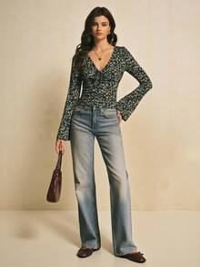 Poéselle Women's Casual Ditsy Floral Flare Sleeve T-Shirt - Blue - View 7