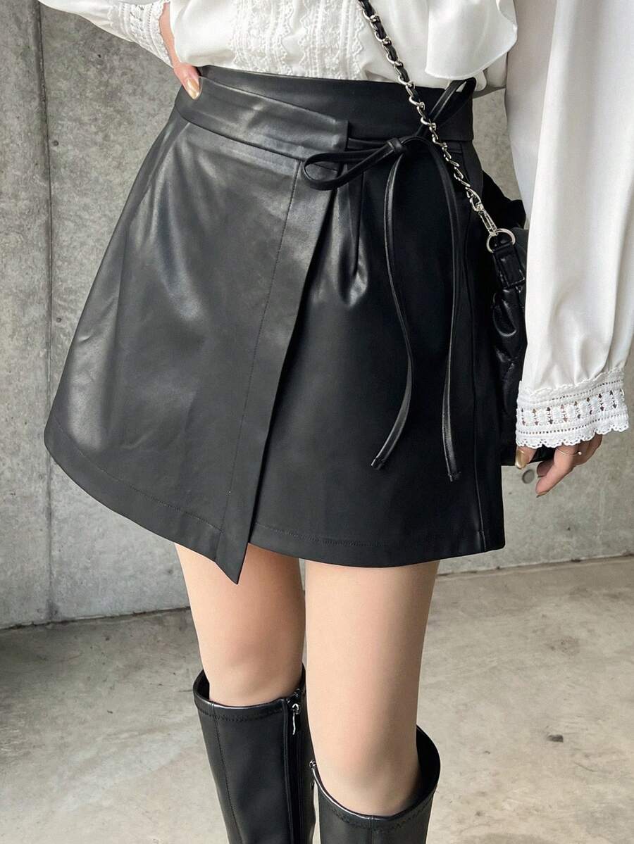 FRIFUL 女款純色綁帶迷你裙褲,通勤風校園風 - 黑色 - 查看 1