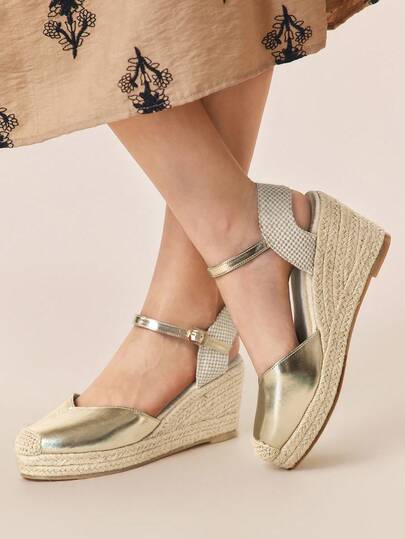 Styleloop Women's Bohemian Style Buckle Design Fashion Wedge Sandals