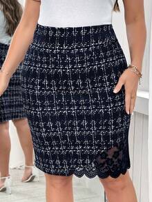 SHEIN Clasi Plus Size Lace Patchwork Fitted Elegant Lace Knee-Length Skirt, Summer - Navy Blue - View 3