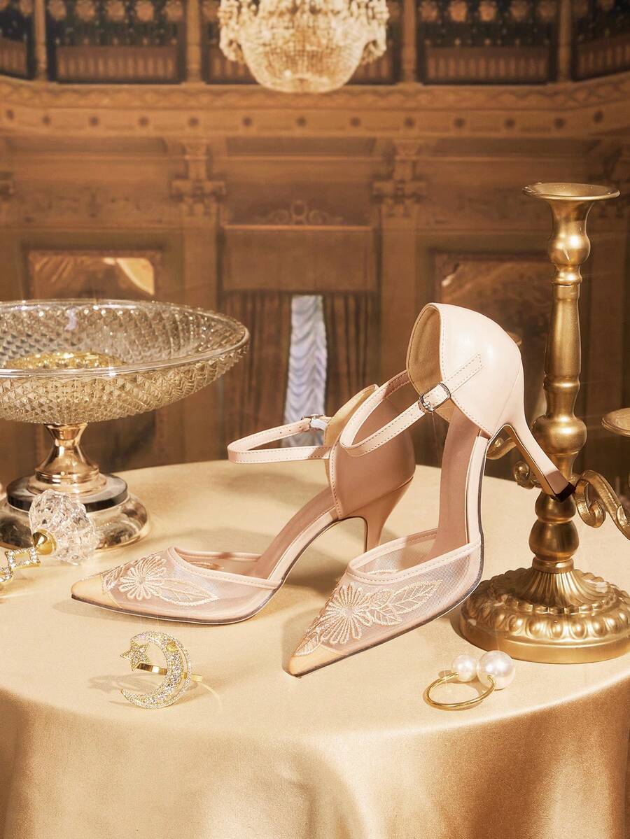 CUCCOO TILAWA 优雅杏色网纱刺绣细高跟尖头镂空女鞋（春秋季） - 杏色 - 查看 1