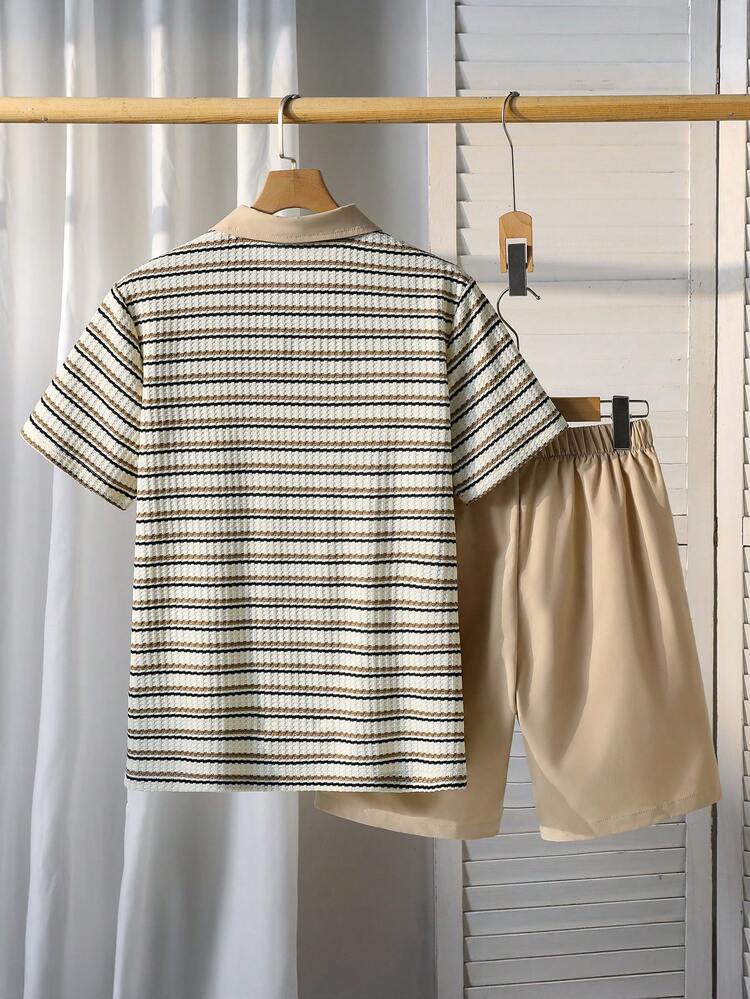 Bộ 2 món áo polo và quần short kẻ sọc tối giản phong cách thường ngày dành cho nam thiếu niên, dáng rộng, thoải mái, phù hợp cho mùa thu, xuân, hè, mặc hàng ngày, đi làm, hoạt động ngoài trời, thể thao, đi học, thời trang đường phố, dự tiệc, chụp ảnh. - Nhiều màu - Xem 2