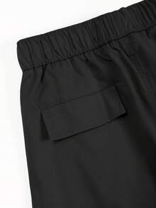 Manfinity Homme 男士夏季宽松翻盖口袋侧边工装短裤 男士休闲短裤 男士黑色短裤 男士黑色工装短裤 男士短裤口袋 男士工装短裤 日常休闲、周末旅行、远足、轻松的工作环境、送给男友/老公的礼物、周年纪念/生日礼物、派对、夏季假期 男士休闲短裤 男士黑色短裤 男士短裤 - 黑色 - 查看 6