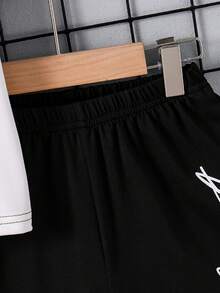SHEIN 2pcs/Set Young Boys Street Style Round Neck Short Sleeve T-Shirt + Shorts, Summer Getaway, Holiday, Travel, Relax, Sunbathing Boy  Set Boy Casual Sets Boy Short Sleeve Shorts Set Young Boy Summer 2 Piece Set Boy Summer Sets Green Casual 2 Piece For Kids Boys Boys Short Sets Top And Bottom Boy Two Piece Short Sets Young Boy Casual Sets New Ss26 Fashion Summer Squishy Boys Green Short Sets Boys Casual Set Young Boy 2pcs Set Youth Boys Urban Wear Short Sets - Multicolor - View 5