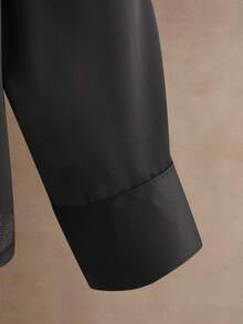 Manfinity Men's Textured Design Casual Business Long Sleeve Shirt Silk Shirts Satin Men Shirt Luxury Shirts Black Dress Shirt For Old Money,Daily Leisure, Weekend Trips, Outdoor Activities, Travel Expeditions, Relaxed Work Environments Or Semi-Formal Occasions,Boyfriend/Husband Gift, Anniversary Gift Christmas - Black - View 3