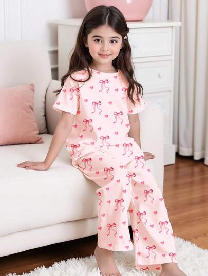 SHEIN Cream Pink, Cute Sweet Bow Print, Young Girls Casual Slim Fit Round Neck Short Sleeve Top And Pants Homewear Set, Suitable For Spring/Summer Daily, Home, Chill, Girly Style, Chill Vibes, Sets For Girls, Easy Comfort, Casual Wear