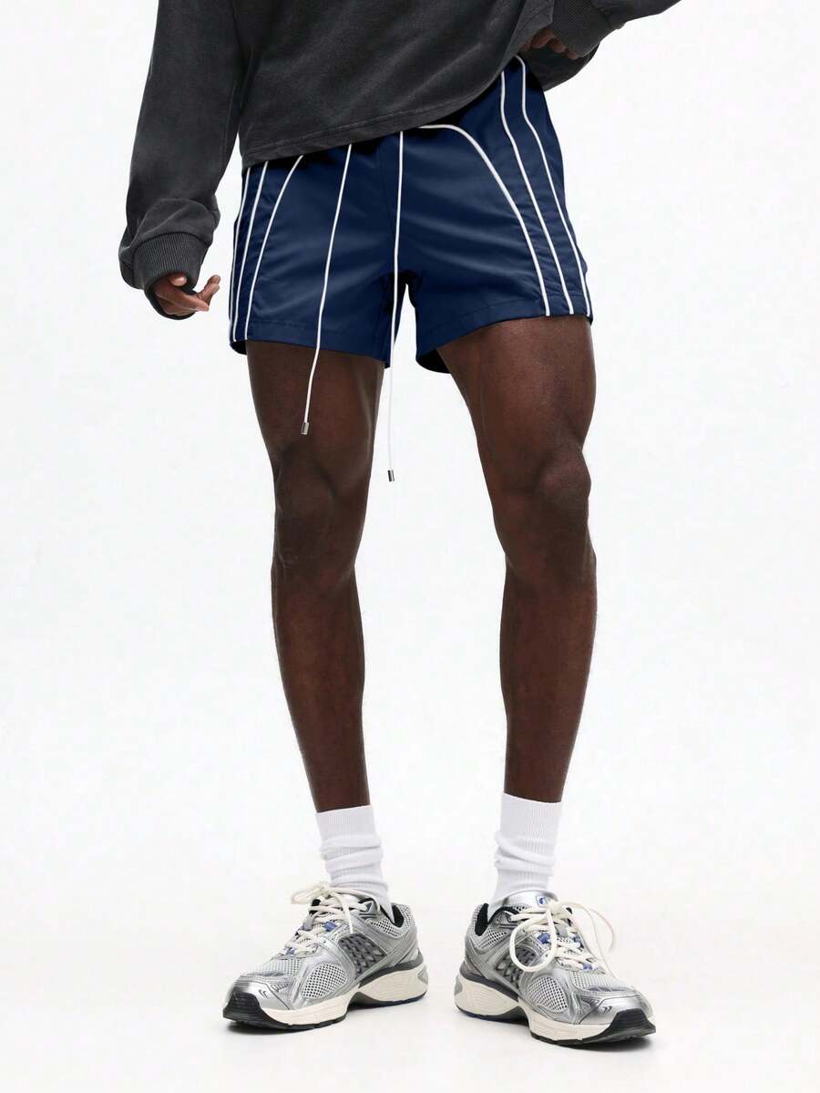 SUMWON Quần short dáng rộng có dây rút, viền tương phản và in logo, thích hợp cho trang phục thường ngày mùa hè. - Màu xanh hải quân - Xem 1