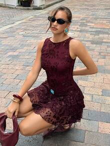 Siren Gaze 新款优雅酒红色圆领无袖复古连衣裙，女士款 - 酒紅色 - 查看 8