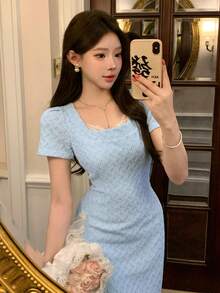 DAZY Đầm midi dự tiệc cưới, dạ hội, cocktail, màu xanh đậm phối ren khoét lỗ, chất liệu vải dày dặn, phối họa tiết kẻ caro, viền ren, thích hợp cho mùa xuân và hè. Đầm ôm eo thanh lịch, thích hợp cho các dịp trang trọng. - Màu xanh lam - Xem 9