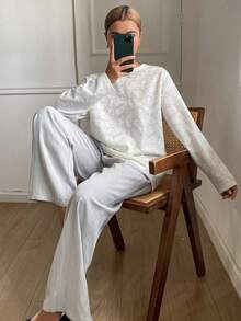 DAZY Jacquard Fabric Loose Top And Lightweight Pants Women Pajama Set - White - View 3