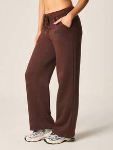 MISSGUIDED Pantalones de chándal con cordón y ajuste relajado con logotipo bordado para comodidad casual - Marrón - Ver 5