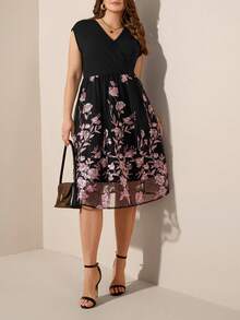 Comfylo Elegant Plus Size Women's Black Cap Sleeve V Neck Knee Length A Line Dress With Pink Floral Embroidery - Multicolor - View 3