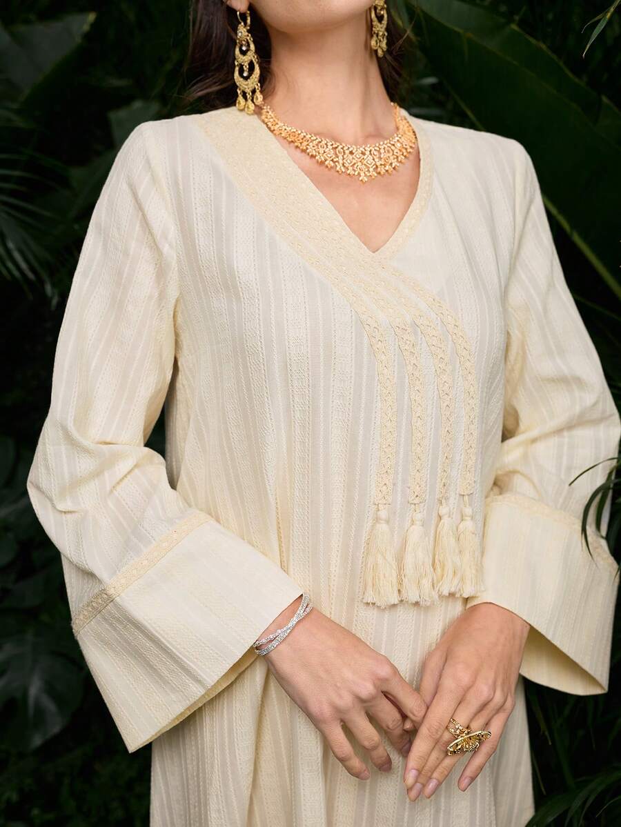 Al Najma 新款提花拼接流苏边长袍，土耳其长袍 - 杏色 - 查看 1