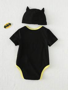 BATMAN X Cozy Pixies 2pcs Baby Boy Bat Pattern Knitted Soft Round Neck Short Sleeve Romper & Hat Set - Black - View 2