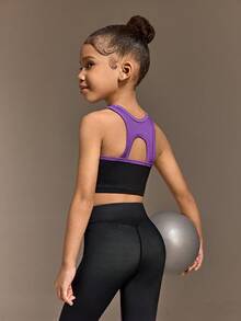 Bộ đồ thể thao gồm áo croptop không tay và quần legging in họa tiết ombre tím đen, chất liệu co giãn cao, ôm sát tôn dáng, thích hợp cho đạp xe, chạy bộ, tập luyện, dành cho bé gái. - Nhiều màu - Xem 3