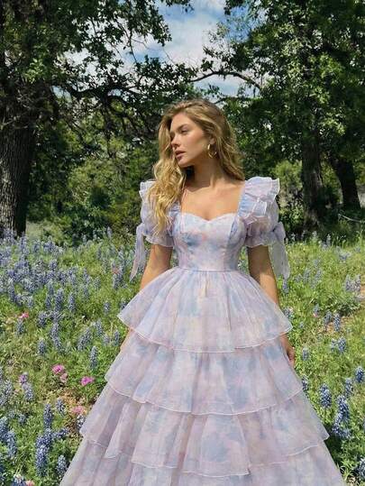 SHEIN MOD Vestido de organza elegante y romántico con estampado floral vintage para mujer, adecuado para primavera/verano, citas, fiestas, vacaciones, té de la tarde, temporada de bodas, cumpleaños, graduación, baile de graduación, con cuello cuadrado y mangas abullonadas, decorado con volantes en el bajo y un lazo