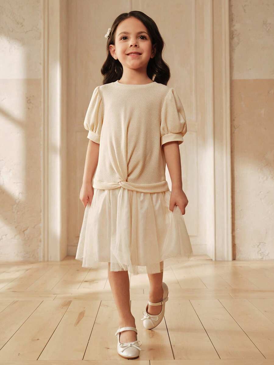 SHEIN 女童纹理针织前扭网拼接A字连衣裙 - 杏色 - 查看 1