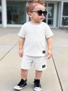 Kleine Jungen Sport Lässig Kurzarm T-Shirt und Shorts Set, geeignet für Pendeln, Schule, Alltag, Reisen, Sport, Festivalveranstaltungen, Frühling, Sommer, Herbst, Winter - Weiss - Übersicht 3