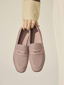 Màu hạnh nhân hồng