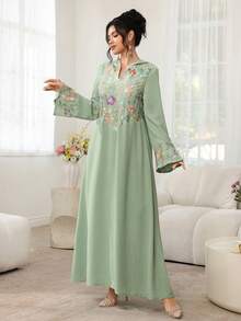 Al Najma 网纱刺绣拼接喇叭袖连帽绿色阿拉伯风格连衣裙 - 綠色 - 查看 6