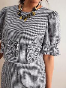 Freevana Plus Size Women Plaid Floral Decor Short Petal Sleeve Shirt And Mini Skirt Fashion Set - Black and White - View 2