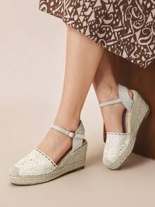 Styleloop Women's Casual Versatile Thick Sole Platform Loafers - Beige - View 5