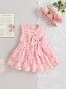 SHEIN Đầm chữ A họa tiết hoa 3D nơ cho bé gái. Họa tiết hoa tinh tế tô điểm thêm nét tươi tắn và sinh động. Thiết kế đầm chữ A thanh lịch và duyên dáng, tôn lên vẻ ngọt ngào, duyên dáng của bé gái. Dù là đi chơi, ở nhà, dự tiệc ngoài trời hay những dịp đặc biệt, chiếc đầm này đều giúp công chúa nhỏ tự tin nổi bật giữa đám đông. - Hồng - Xem 3