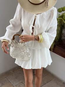 DAZY Bộ đồ nữ màu trơn, chất liệu vải có họa tiết, tay phồng thắt nơ và quần short, kiểu dáng thường ngày, thích hợp cho kỳ nghỉ xuân/hè. - trắng - Xem 7