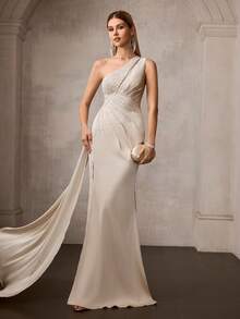 MOTF Soiréza 女士优雅修身无袖单肩缎面长款派对礼服，饰有串珠，高开衩鱼尾裙摆和不对称垂褶侧边，是婚礼、盛大晚宴和正式晚宴的完美之选。 - 香檳色 - 查看 4