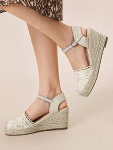 Styleloop Women's Casual Versatile Thick Sole Platform Loafers - Beige - View 3