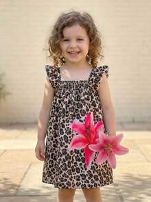 SHEIN Vestido de niña con cuello cuadrado, manga corta y estampado floral y de leopardo - Multicolor - Ver 1