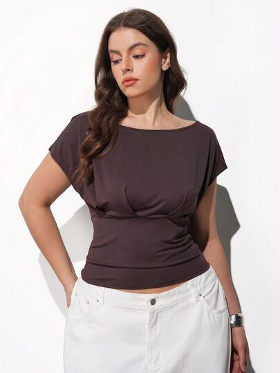 Maija Plus Size 2026 Spring/Summer New Brown Top,Outfit Deas For Round Neck Short Sleeve Casual Business Office Loose Comfortable Modern Elegant Urban Romantic Dignified Refined Vintage Style, Suitable For Wedding Guest, Birthday, Business Casual, Date, Party, Valentine's Day, Romantic Plus Size Solid Color T-Shirt Dark Brown Top Brown Tops Plus Size Solid Color Tops Slim Fit Tops Elegant Tops Women
